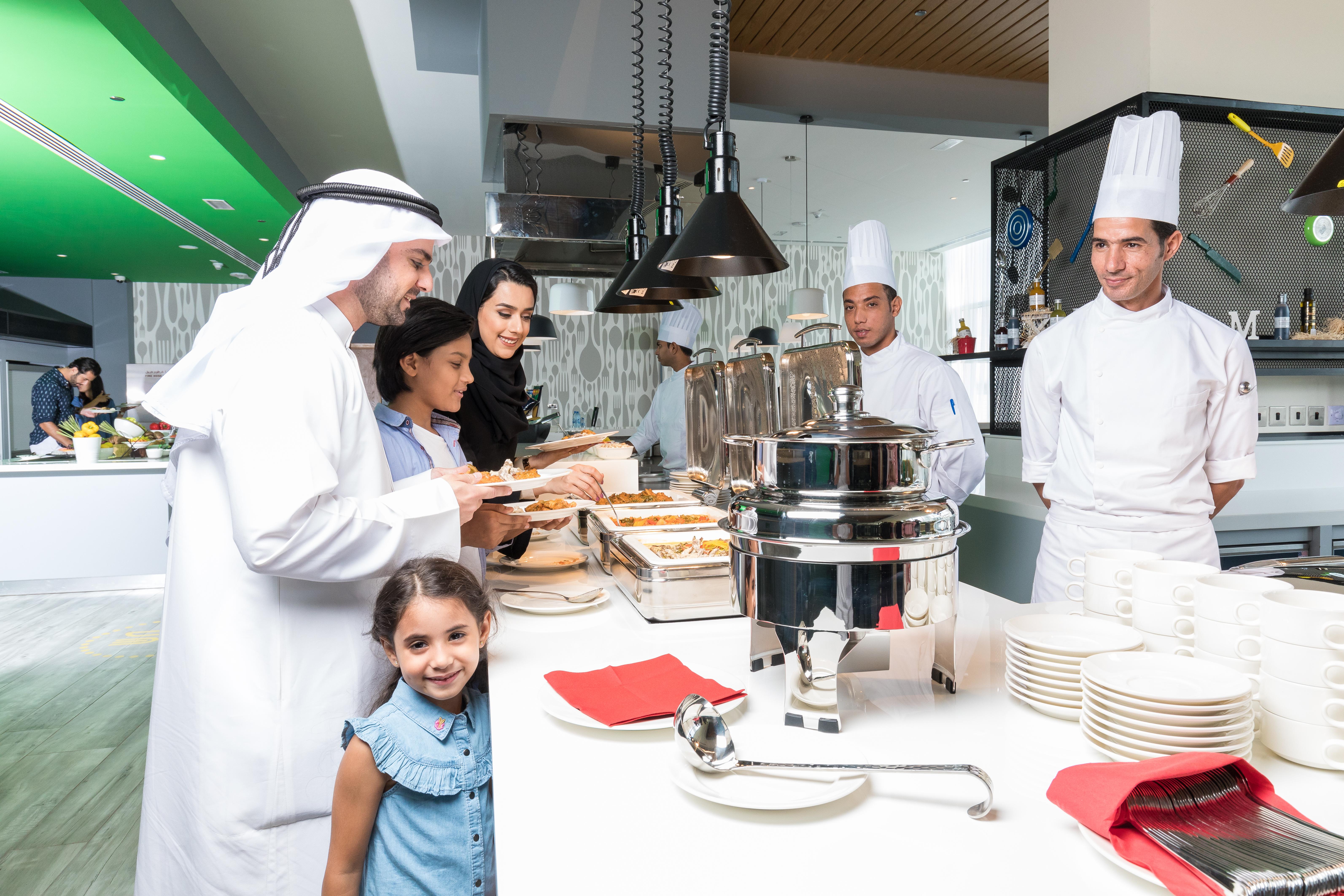M Arabian Plaza & होटल Dubai
